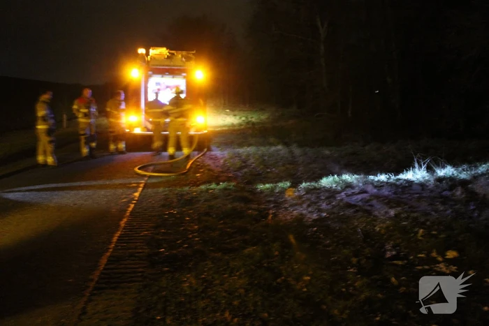 Brandende tv achtergelaten in bossen