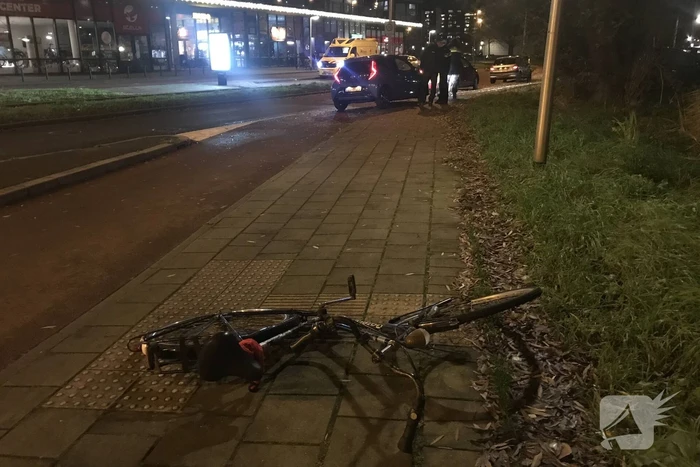 Fietser aangereden door personenauto