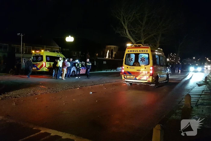 Bestuurder zwaargewond na eenzijdige aanrijding tegen boom