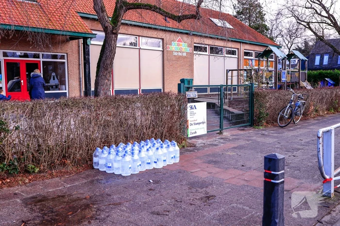 Noodvoorzieningen voor basisschool en woningen na zoveelste leidingbreuk