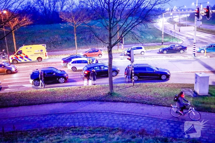 Meerdere voertuigen betrokken bij kop-staartbotsing