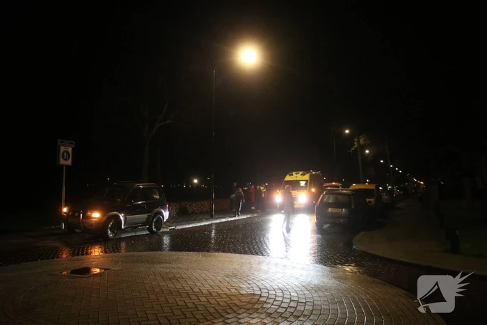 Scooterrijdster aangereden door auto