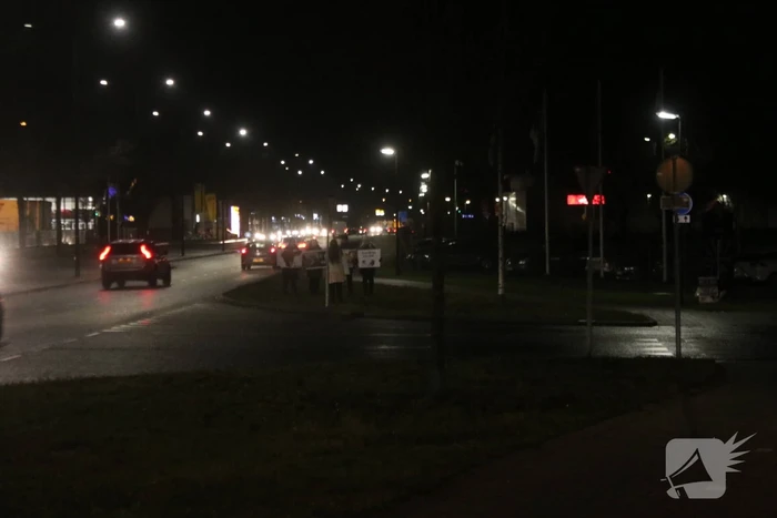 Kleine demonstratie bij Kalfsvleesverwerker Ekro