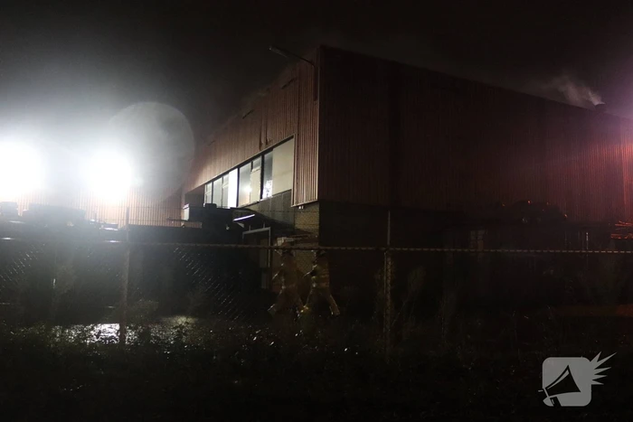 Veel rook bij brand Van Doorn Papier Recycling