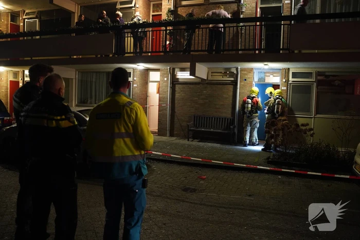 Ramen gesprongen door mogelijk explosief