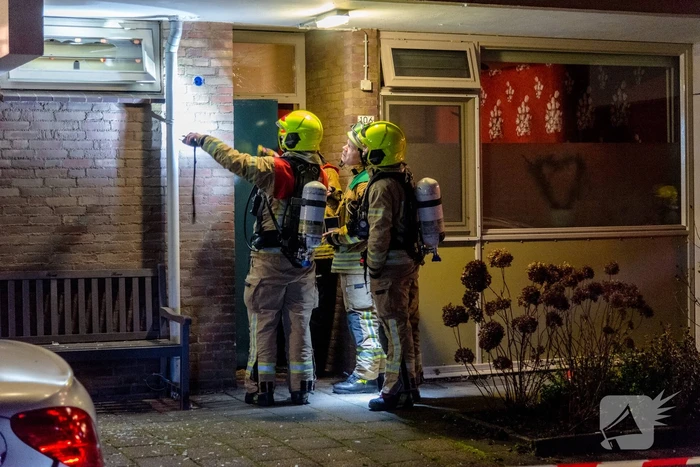 Ramen gesprongen door mogelijk explosief