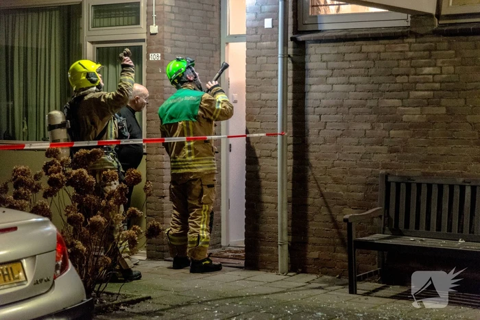 Ramen gesprongen door mogelijk explosief