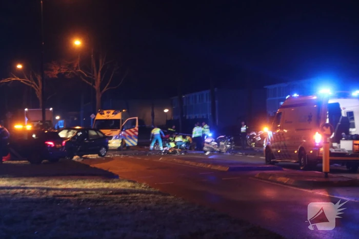 Zeer ernstige ongeval tussen auto en politiemotor