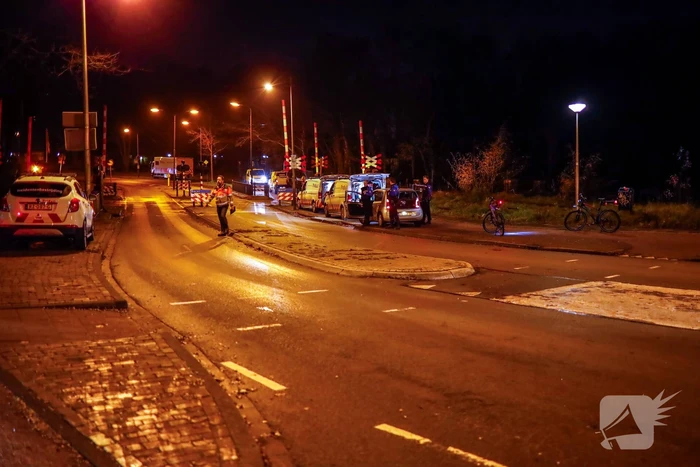Fietser overleden na aanrijding met trein op spoorwegovergang