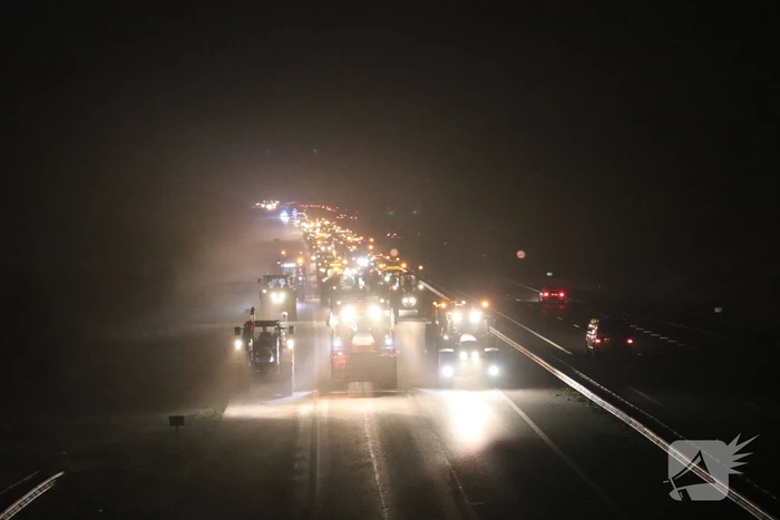 Tractoren zorgen voor files op snelweg