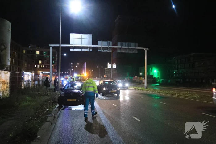 Drie auto's betrokken bij kop-staat aanrijding