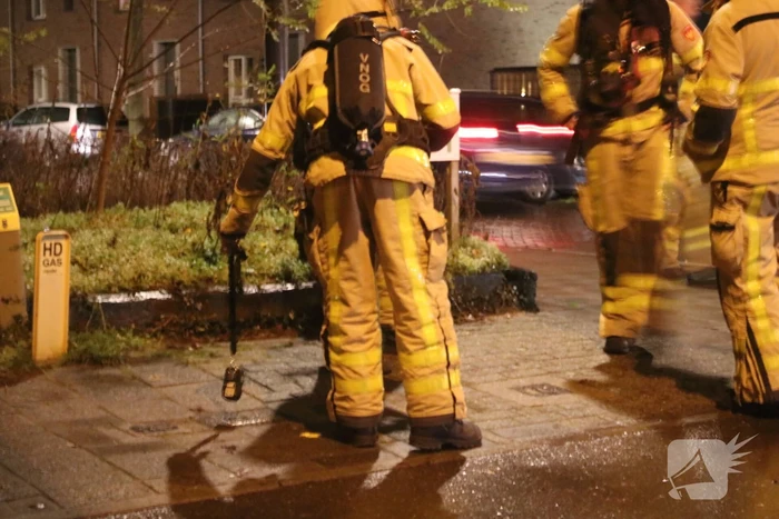 Brandweer verricht metingen gaslek
