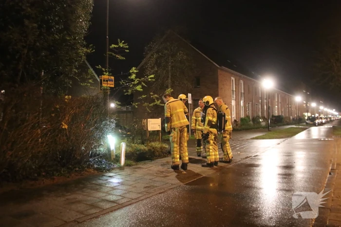 Brandweer verricht metingen gaslek
