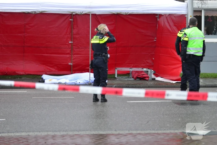 Overleden persoon gevonden in sloot