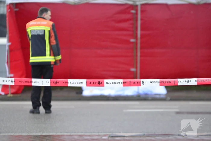 Overleden persoon gevonden in sloot