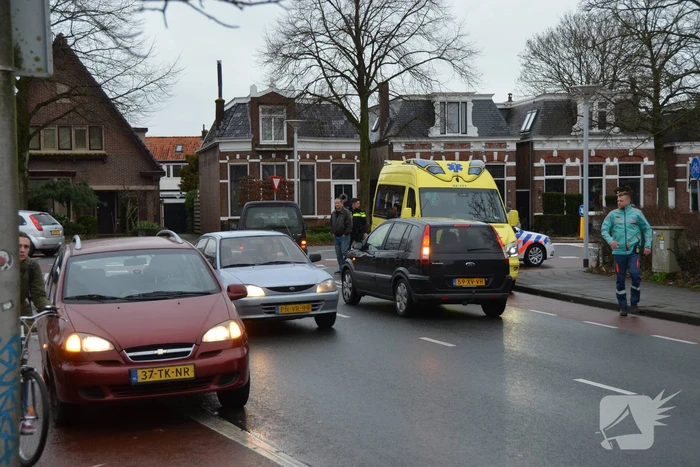 E-biker gewond na botsing met auto