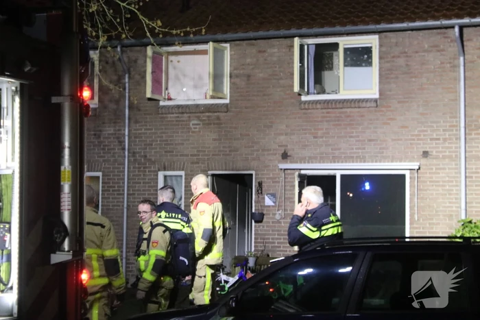 Veel rook bij brand in woning