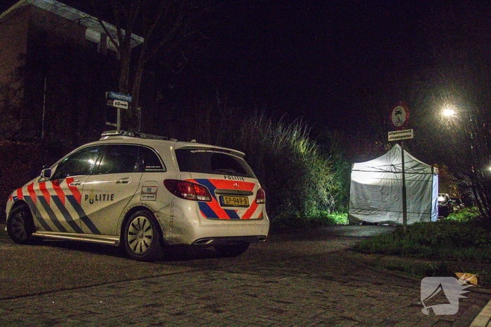 Onderzoek na aantreffen overleden persoon op fietspad