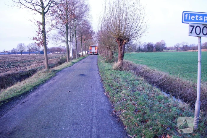 Vaten aangetroffen in sloot