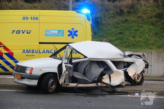 Man zwaargewond na aanrijding