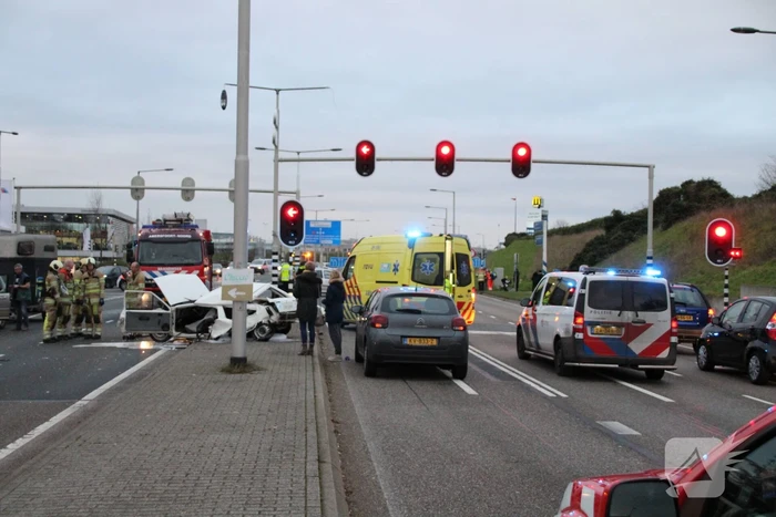 Man zwaargewond na aanrijding