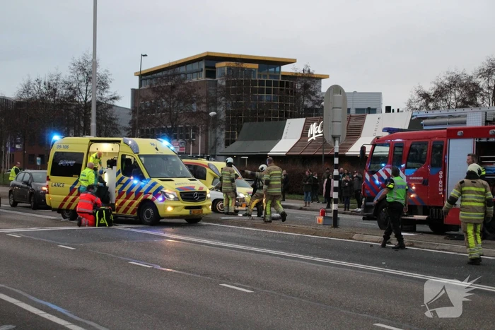 Man zwaargewond na aanrijding