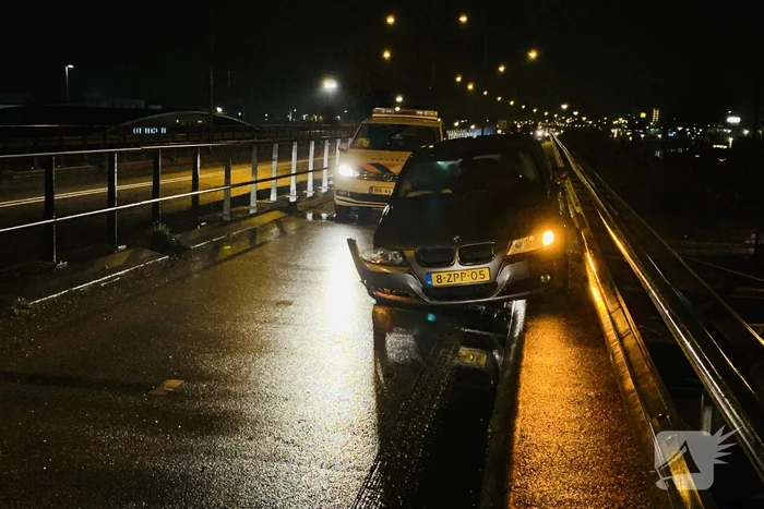 Personenauto zwaar beschadigd na ongeval