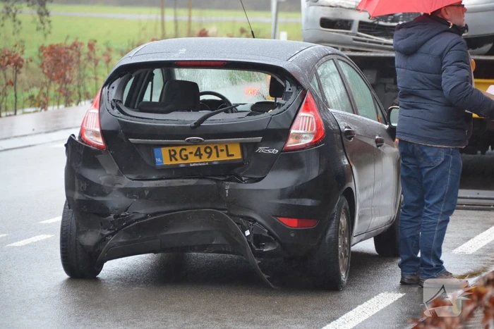 Gewonde na kop-staart aanrijding
