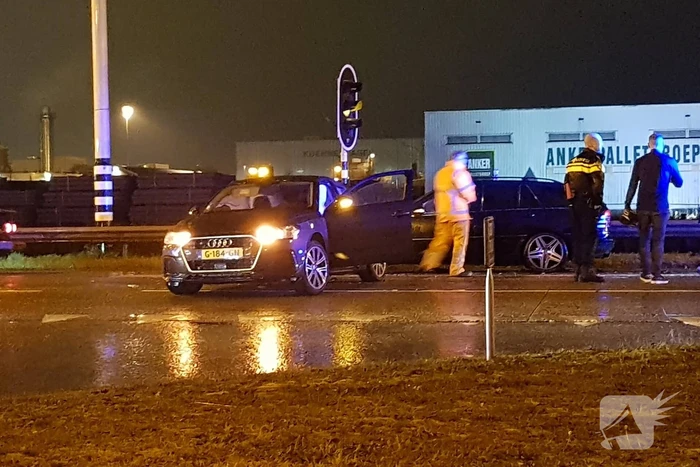 Drie gewonden bij aanrijding