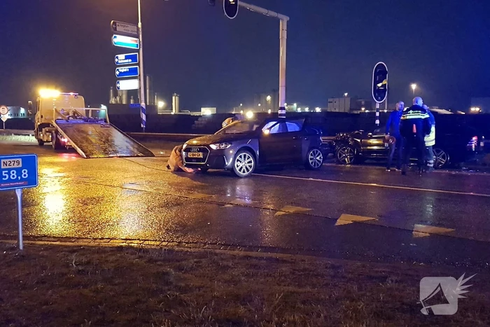 Drie gewonden bij aanrijding