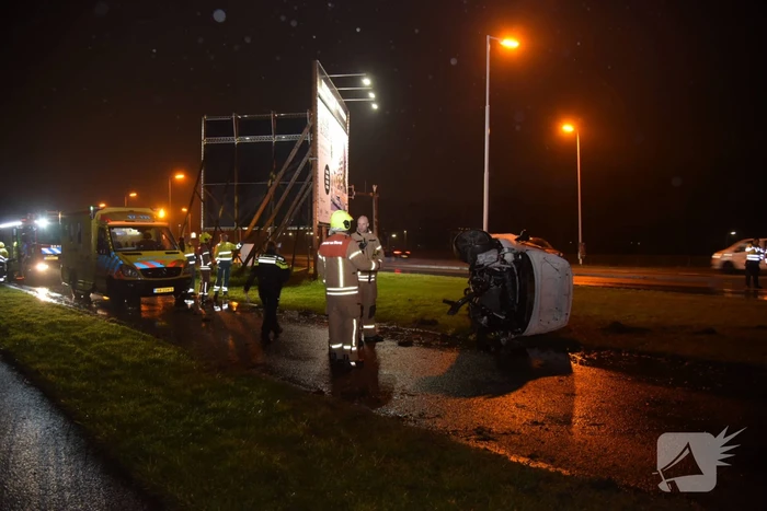 3 gewonden na flinke aanrijding met meerdere autos