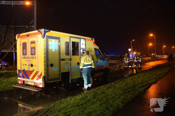 3 gewonden na flinke aanrijding met meerdere autos