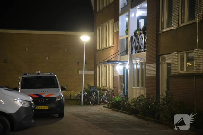Vrouw overleden na steekpartij in woning