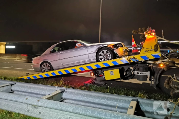 Flinke schade na aanrijding tussen auto en vrachtwagen