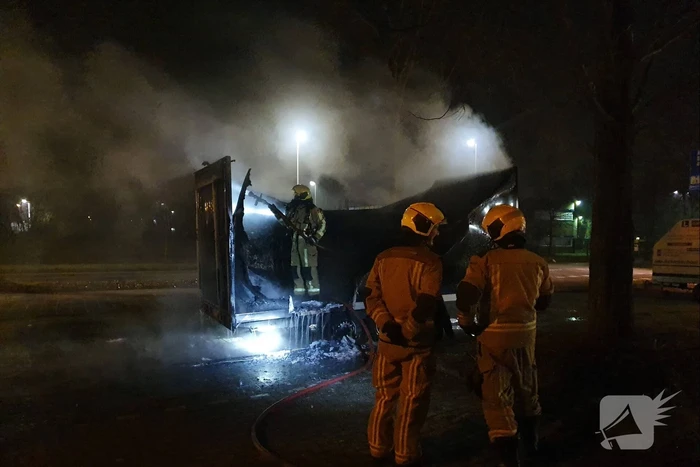 Aanhanger verwoest door brand