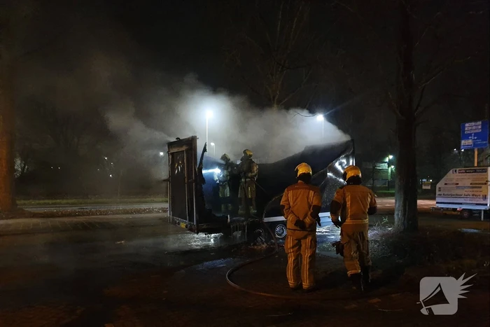 Aanhanger verwoest door brand