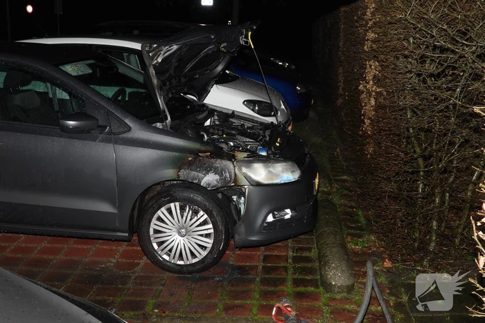 Flinke schade na brand in personenauto