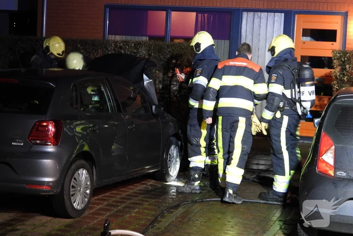 Flinke schade na brand in personenauto