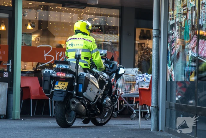 Afgestoken vuurwerk veroorzaakt vreemde lucht in winkel
