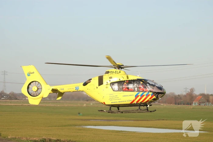 Kopstaart-botsing tussen twee auto's