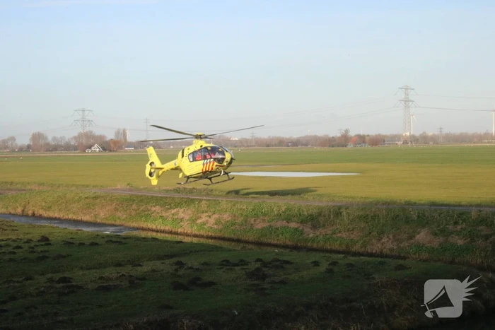 Kopstaart-botsing tussen twee auto's