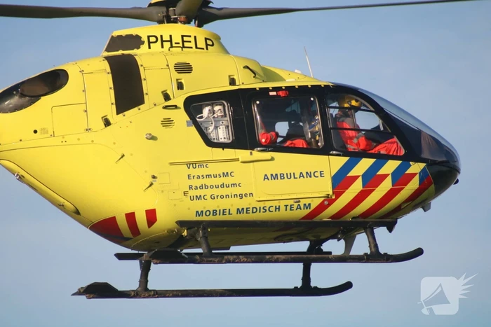 Kopstaart-botsing tussen twee auto's