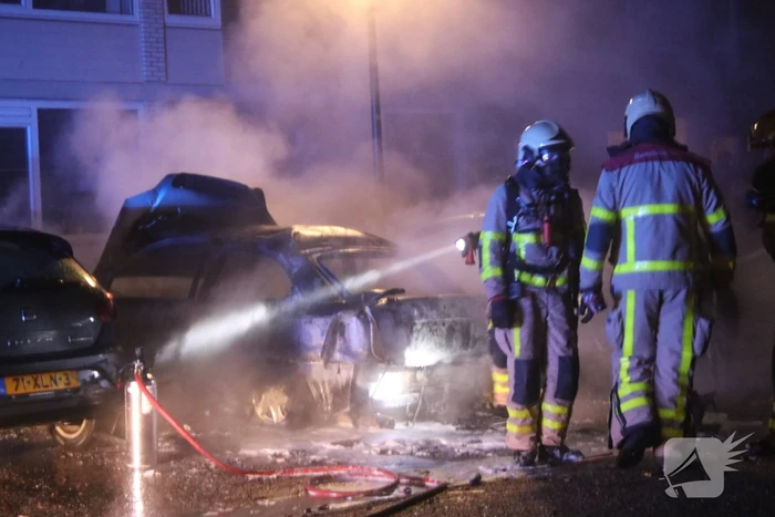 Personenauto verwoest door brand