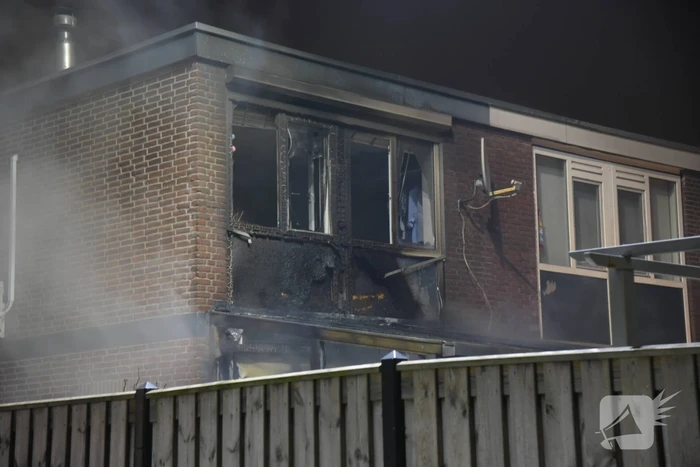Slaapkamer woning verwoest door brand