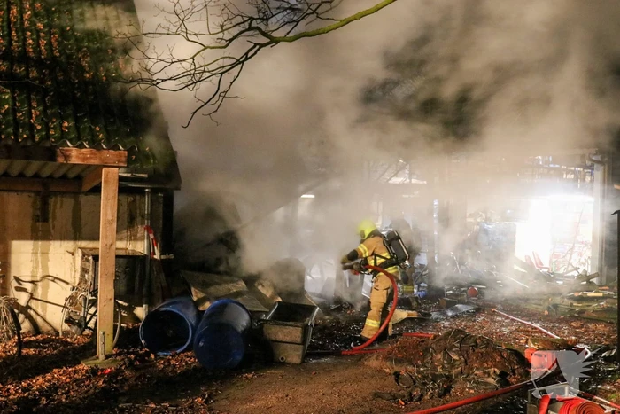 Flinke brand verwoest schuur