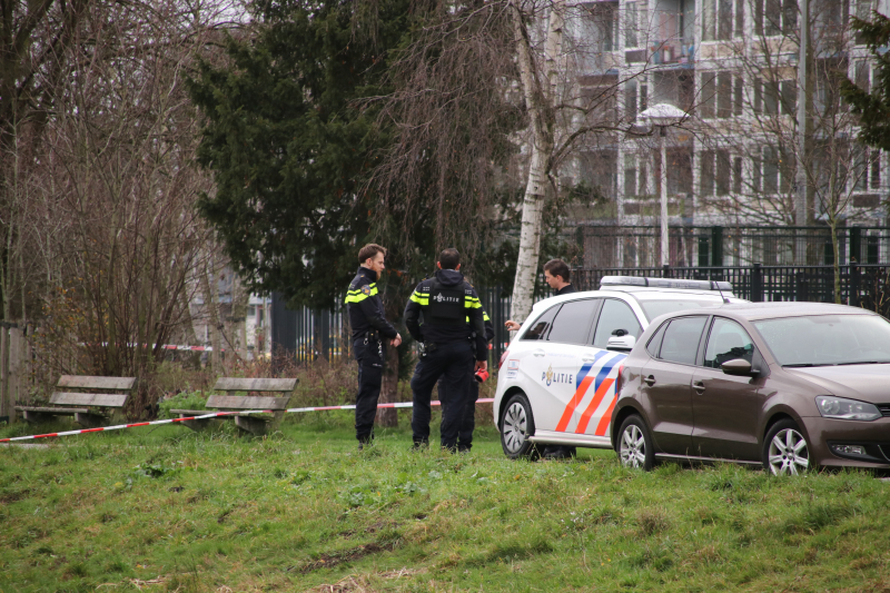 Twee verdachten gevlucht na overval bedrijfspand
