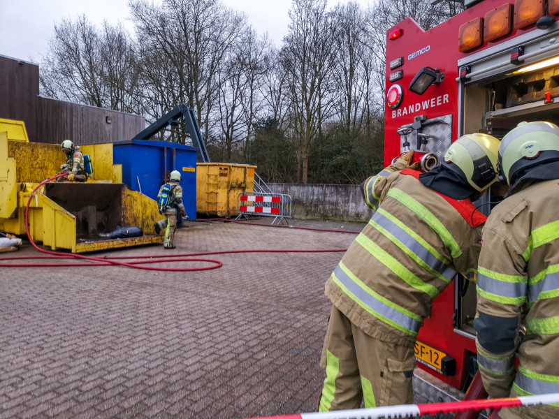 Brand in perscontainer op Gemeentewerf