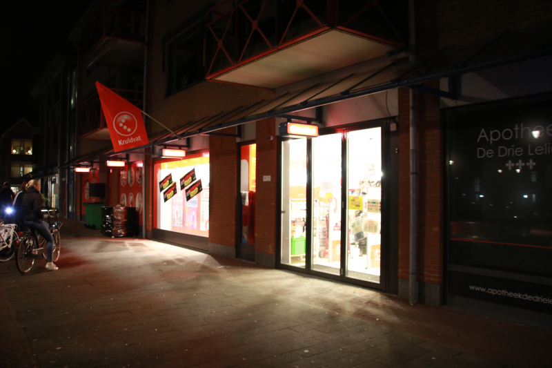 Twee daders voortvluchtig na overval op Kruidvat