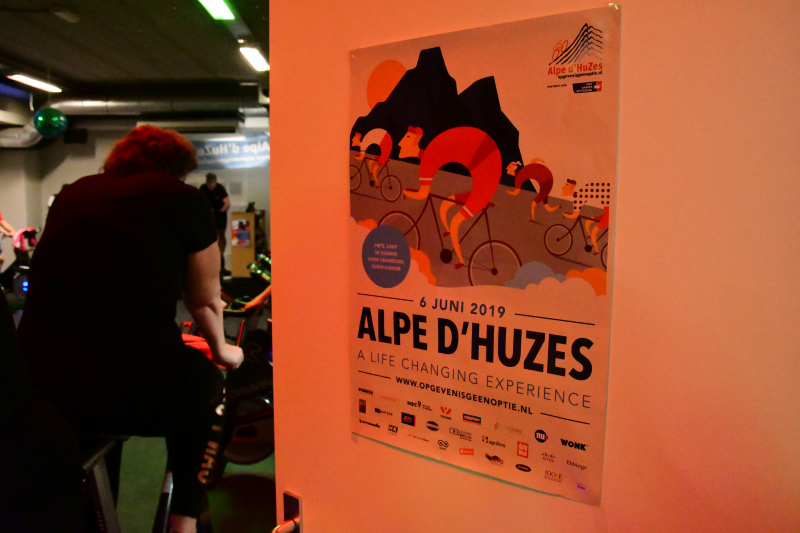 Vader en zoon houden inzamelingsactie voor Alpe d'Huzes in sportschool