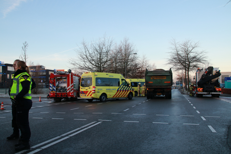 Voetganger ernstig gewond na aanrijding door vrachtwagen